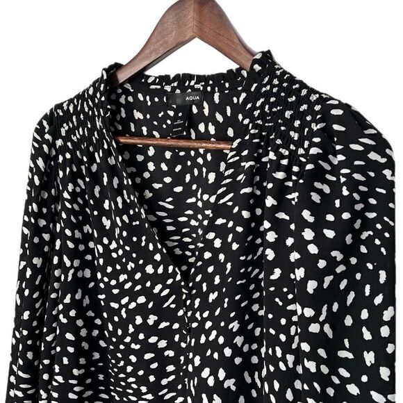 Aqua Black White Dot Shirred Elastic Sleeve Cuff V-Neck Ruffle Blouse - Picture 2 of 7